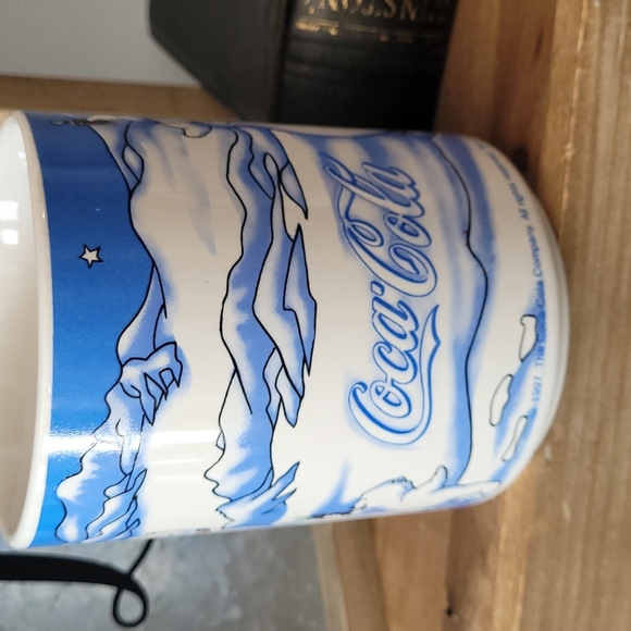 Vintage 1997 Coke Cola "Polar Bear" Mug - Picture 3 of 10